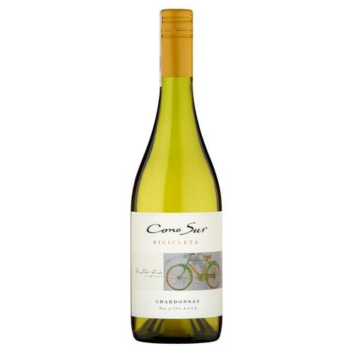 Butelka wina Cono Sur Bicicleta Chardonnay, rocznik 2011, z Chile. Na etykiecie znajduje się nazwa produktu i stylizowany rysunek roweru w odcieniach zieleni i pomarańczu. Butelka ma charakterystyczną żółtą zakrętkę.