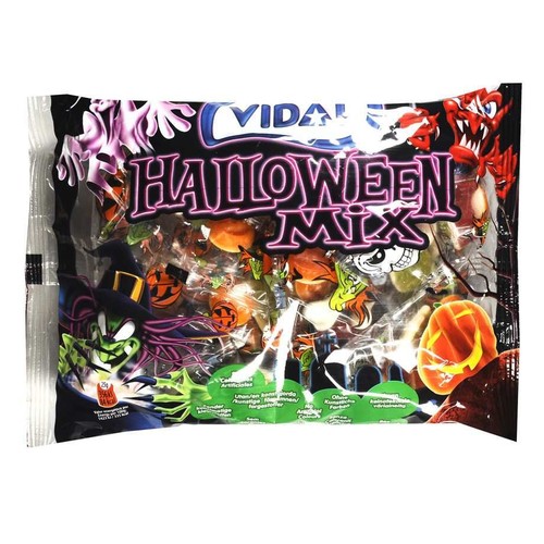 Przezroczysta torebka cukierków Vidal Halloween Mix z grafiką wiedźmy i dyni. W środku widoczne różnorodne słodycze.