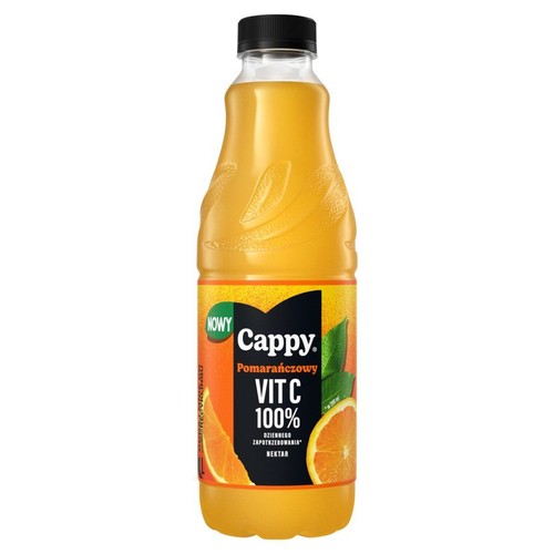 Butelka nektaru pomarańczowego Cappy o pojemności 1 litra. Na etykiecie widnieje nazwa "Cappy Pomarańczowy", informacja o 100% dziennego zapotrzebowania na Witaminę C oraz grafiki przedstawiające przekrojone pomarańcze i liście.