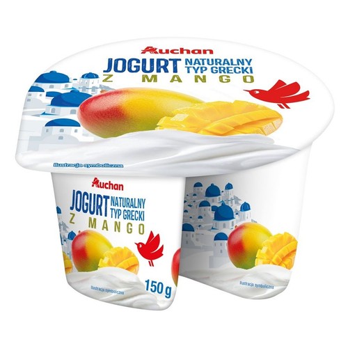 Dwie połączone sztuki jogurtu naturalnego Auchan typu greckiego z mango, każda po 150g. Białe opakowanie z ilustracją całego i pokrojonego mango, białego jogurtu oraz charakterystycznych greckich budynków z niebieskimi kopułami.