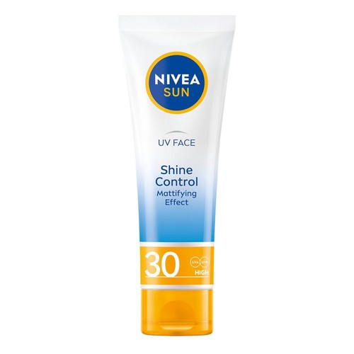 Tubka kremu Nivea Sun UV Face SPF 30, 50 ml. Produkt do twarzy z efektem matującym, biało-niebieski z pomarańczowym dołem.