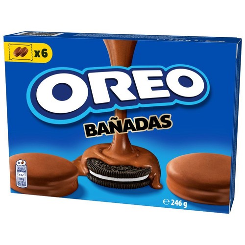 Kartonowe pudełko Oreo Bañadas, 246 g. Na grafice ciastka Oreo w polewie kakaowej. Opakowanie zawiera 6 sztuk.
