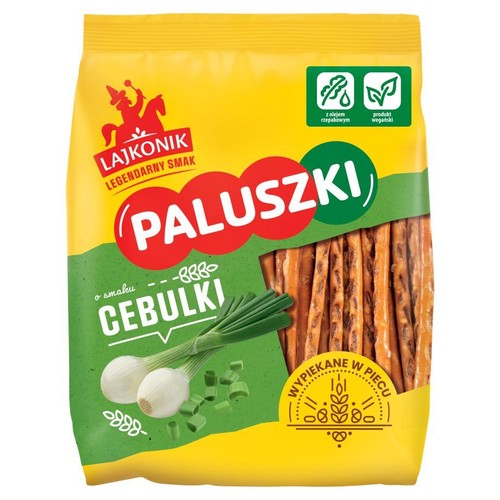 Żółta paczka paluszków Lajkonik o smaku cebulowym. Zawiera olej rzepakowy, jest produktem wegańskim.