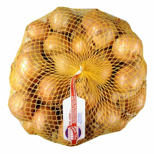 Siatka pełna jasnobrązowych cebul.