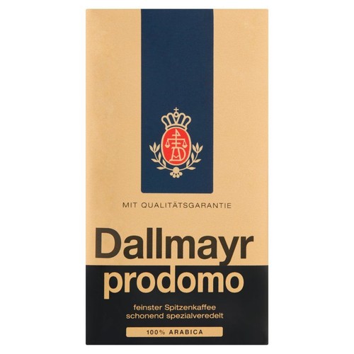 Kawa Dallmayr prodomo w brązowo-granatowym opakowaniu.