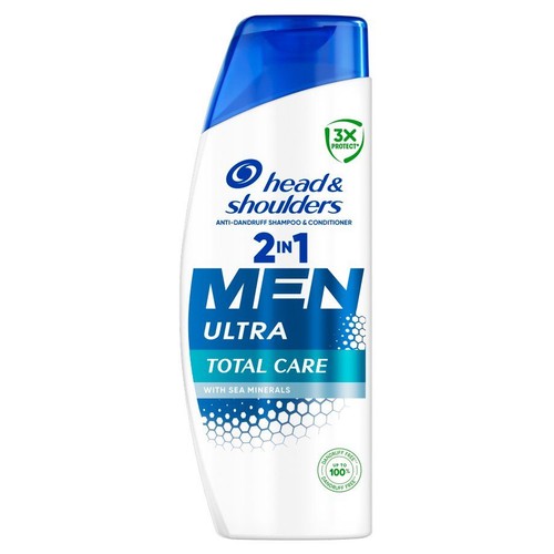 Opakowanie szamponu Head & Shoulders 2w1 Men Ultra Total Care, 330 ml. Biała butelka z niebieską nakrętką.