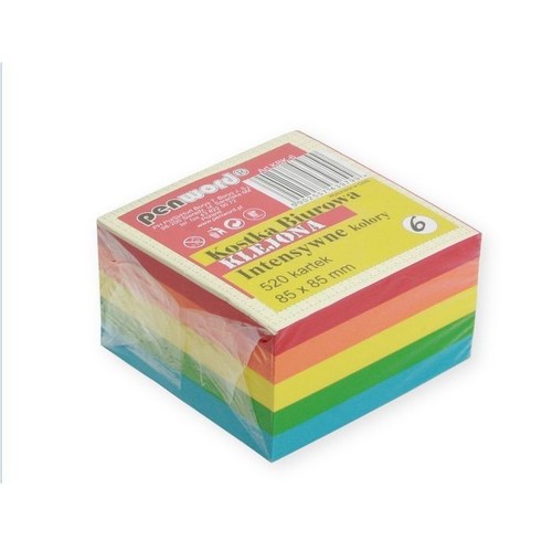 Kostka biurowa klejona penword® z intensywnymi kolorami. Zawiera 520 kartek o wymiarach 85x85 mm, ułożonych w tęczowy stos.