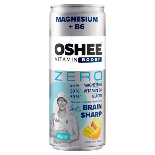 Napój OSHEE Vitamin Boost Zero, 250 ml. Zawiera magnez, witaminę B6 i niacynę. Smak tropikalny, bez cukru. Z wizerunkiem Igi Świątek.