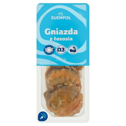 Przezroczyste opakowanie Suempol Gniazda z łososia, 200 g. Na niebiesko-białej etykiecie nazwa produktu i ikony: gotowe do spożycia, wysoka zawartość Omega 3 i białka. W środku dwa brązowo-pomarańczowe gniazda z łososia.