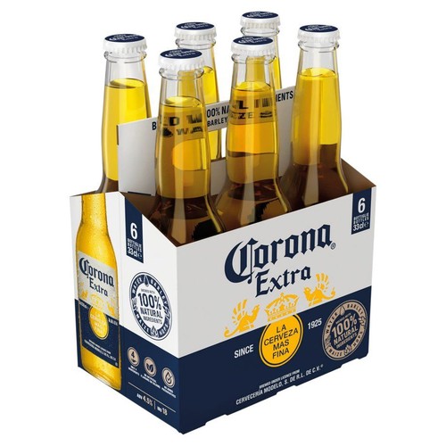 Sześciopak piwa Corona Extra w brązowych butelkach o pojemności 330 ml każda. Opakowanie kartonowe jest biało-niebieskie. Piwo zawiera 4.5% alkoholu i jest reklamowane jako "100% Naturalne Składniki" oraz "Najlepsze Piwo".