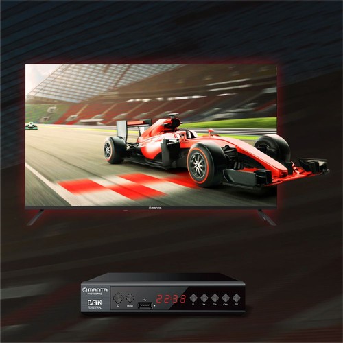 Zestaw: telewizor Manta z wyścigiem F1 na ekranie oraz czarny dekoder DVB-T2 Manta z wyświetlaczem czasu.