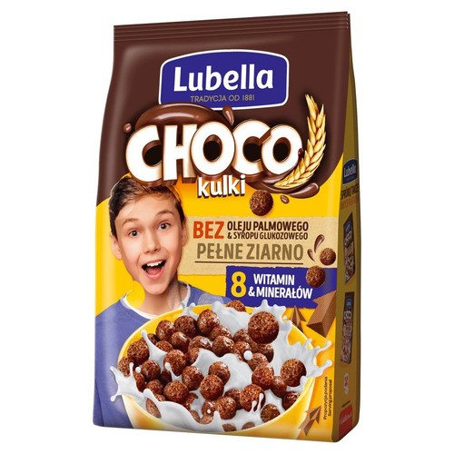 Brązowo-żółte opakowanie Lubella Choco kulki. Na froncie grafika uśmiechniętego chłopca i miski z czekoladowymi kulkami w mleku. Produkt z pełnego ziarna, bez oleju palmowego i syropu glukozowego. Zawiera 8 witamin i minerałów.