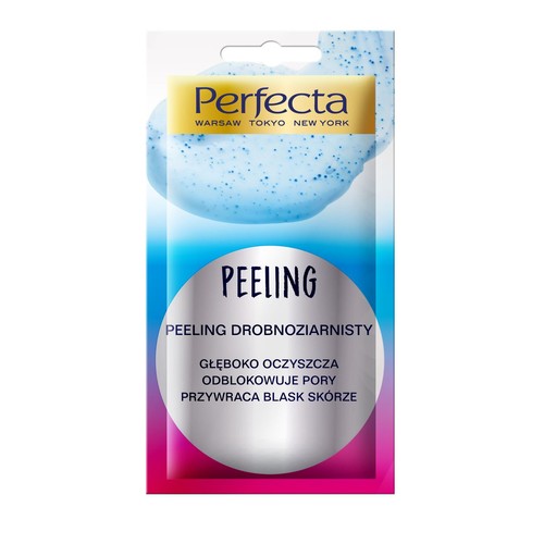 Kosmetyk Perfecta Peeling Drobnoziarnisty w jednorazowej saszetce. Na opakowaniu widoczny niebieski żel z granulkami. Peeling głęboko oczyszcza skórę, odblokowuje pory i przywraca jej blask.