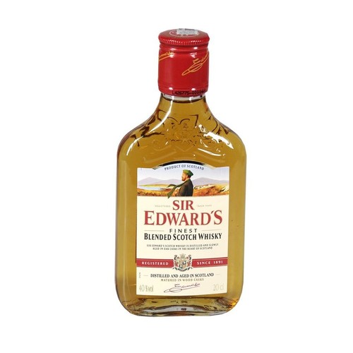 Produkt ze Szkocji: Sir Edward's Finest Blended Scotch Whisky, 200 ml, 40% obj. Etykieta przedstawia mężczyznę w szkockim stroju. Butelka ma czerwoną zakrętkę. Destylacja i leżakowanie w Szkocji od 1891 roku.