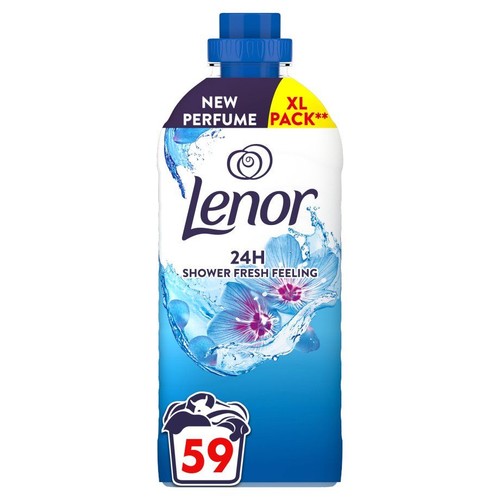 Butelka płynu do płukania Lenor, 59 prań. Na etykiecie grafika wody i kwiatów, napis "24H uczucie świeżości po prysznicu".