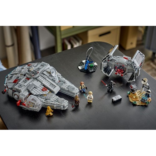 Star Wars SMART Play: Sokół Millennium 75426 LEGO 1 sztuka