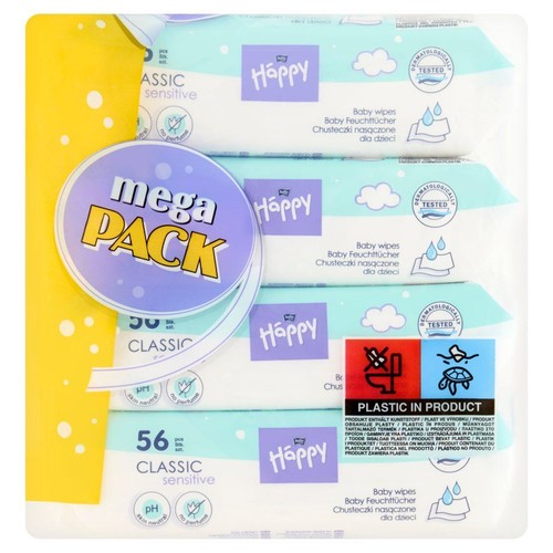 Opakowanie zbiorcze chusteczek nawilżanych Happy Classic Sensitive. Cztery biało-niebieskie paczki po 56 sztuk, z fioletową etykietą "mega PACK".