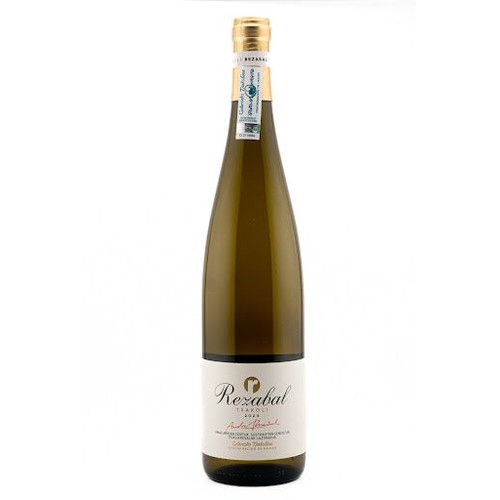 Produkt: butelka wina Rezabal Txakoli 2023. Butelka jest ciemna, z białą etykietą, na której widnieje nazwa "Rezabal" i "Txakoli". Na etykiecie znajduje się także rok 2023 oraz "Nazwa Pochodzenia Getariako Txakolina".
