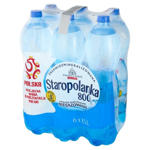 Zgrzewka 6 butelek naturalnej wody mineralnej Staropolanka 800, niegazowanej. Każda butelka zawiera 1.5 litra średniozmineralizowanej wody z Polanicy Zdroju. Jest to oficjalna woda reprezentacji Polski.