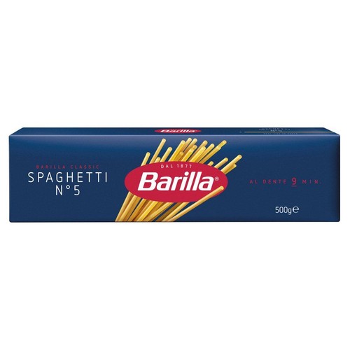 Opakowanie makaronu spaghetti Barilla N°5 o wadze 500 gramów. Widoczne logo marki i informacja o czasie gotowania.