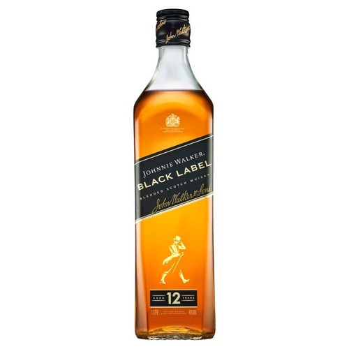 Butelka whisky Johnnie Walker Black Label, 12-letniej, o pojemności 1 litra. Na czarnej etykiecie znajduje się nazwa produktu, informacja o wieku oraz złota grafika kroczącego mężczyzny. Butelka ma czarną zakrętkę.
