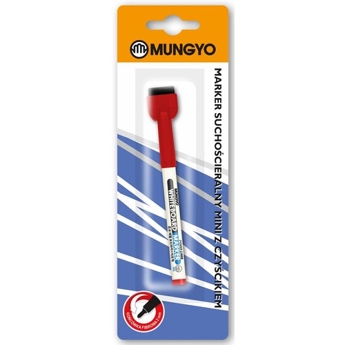 Marker suchościeralny Mungyo mini w czerwonym kolorze, z wbudowanym czarnym czyścikiem na skuwce. Posiada białą obudowę i fibrową końcówkę o grubości 2 mm. Produkt zapakowany w blister z pomarańczowym nagłówkiem.