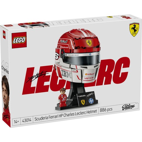 Opakowanie LEGO z modelem kasku Formuły 1 Charlesa Leclerca. Czerwono-biały kask z numerem 16, logotypami Ferrari, HP, IBM, V-Power. Obok kasku znajduje się mała figurka Leclerca. Na pudełku widnieje zdjęcie kierowcy.