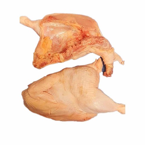 Kura mięsna połówka Zakłady Mięsne Brado na wagę ok. 750 g