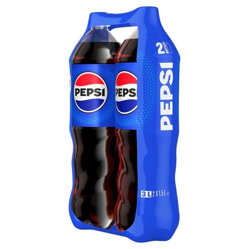 Dwupak napoju gazowanego Pepsi w plastikowych butelkach o pojemności 1,5 litra każda. Butelki są połączone niebieskim, plastikowym uchwytem z napisem "PEPSI" i informacją "2 BOTTLES". Całkowita objętość zestawu to 3 litry.