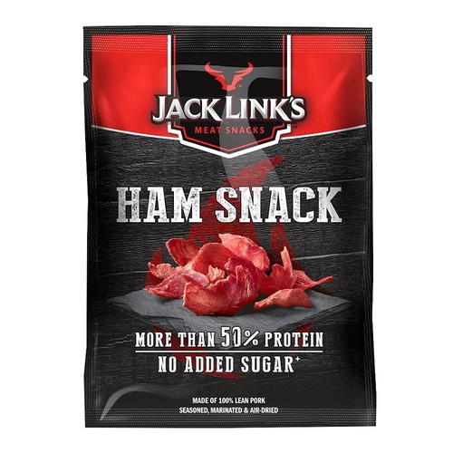 Czarno-czerwone opakowanie Jack Link's Ham Snack. Przedstawia suszone kawałki chudej wieprzowiny. Produkt wykonany w 100% z chudej wieprzowiny, przyprawiony, marynowany i suszony powietrzem. Ponad 50% białka, bez dodatku cukru.