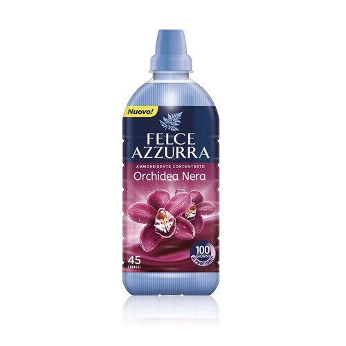 Butelka koncentratu do płukania Felce Azzurra Orchidea Nera. Ma niebieską nakrętkę i etykietę z grafiką czarnych orchidei. Na 45 prań.