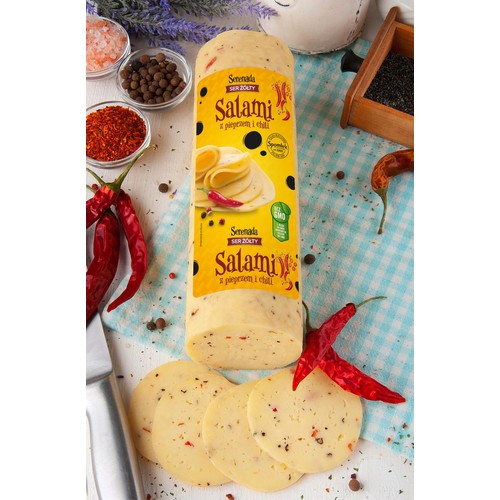 Ser Salami z pieprzem i chili plastry  Spomlek na wagę ok. 200 g