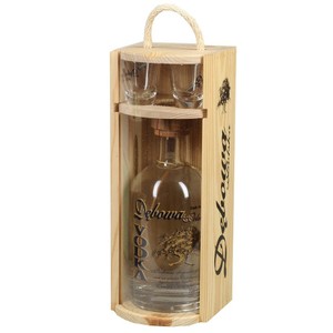 Zestaw wódka czysta alk. 40,0% obj. + 2 kieliszki Dębowa 700 ml