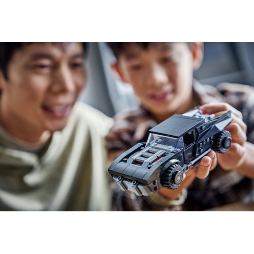 Zestaw konstrukcyjny DC Batman™: Batmobil™ z filmu Batman™ 76332 LEGO 1 sztuka