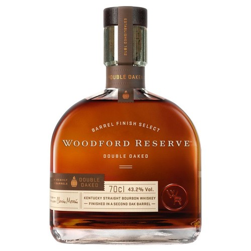 Butelka whiskey Woodford Reserve Double Oaked, Selekcja Finiszowana w Beczce. To prosta whiskey bourbon z Kentucky, finiszowana w drugiej dębowej beczce. Butelka ma 700 ml i zawiera 43.2% alkoholu. Założono w 1812 roku.