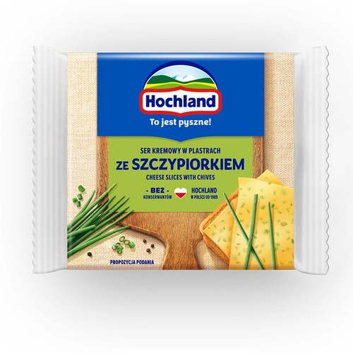 Opakowanie sera Hochland kremowego w plastrach ze szczypiorkiem. Produkt bez konserwantów.