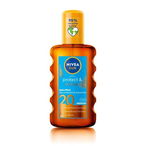 Olejek w sprayu NIVEA Protect & Bronze SPF20, 200 ml. Bursztynowa butelka z falistymi bokami i niebieską etykietą.