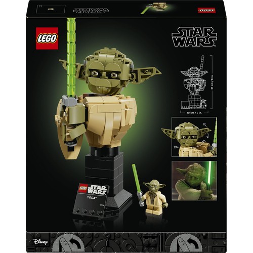 Pudełko z zestawem LEGO Star Wars Yoda, przedstawiające duży, zbudowany z klocków model głowy i torsu Yody z zielonym mieczem świetlnym, stojący na czarnej podstawce z plakietką. Obok mała figurka Yody i grafika z filmu.