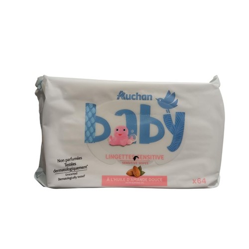 Chusteczki nawilżane Sensitive z olejkiem migdałowym Auchan baby 64 sztuki
