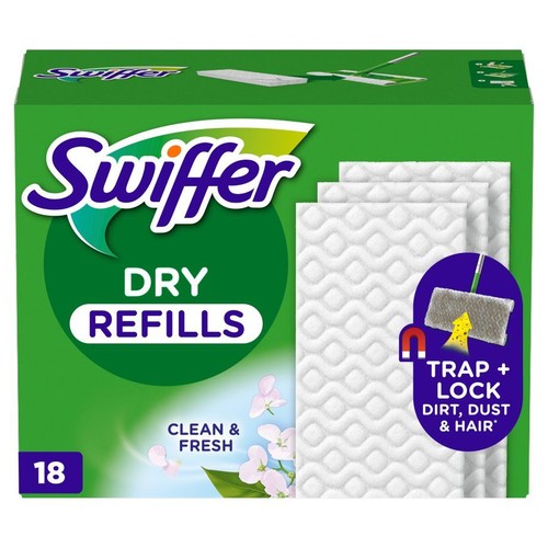 Zielone opakowanie Swiffer Dry Refills, 18 wkładów. Skutecznie zatrzymują brud, kurz i włosy.