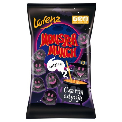 Czarna paczka Lorenz Monster Munch Original, edycja Czarna. Na opakowaniu grafika czarnych chrupek w kształcie duszków z różowymi uśmiechami, księżyca i kotła wiedźmy.