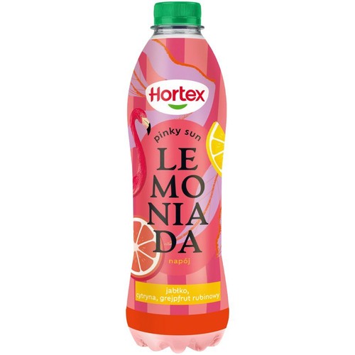 Butelka lemoniady Hortex Pinky Sun o smaku jabłka, cytryny i grejpfruta rubinowego. Etykieta w odcieniach różu i pomarańczy, z grafiką flaminga, plasterków cytryny i grejpfruta. Ma zieloną zakrętkę.