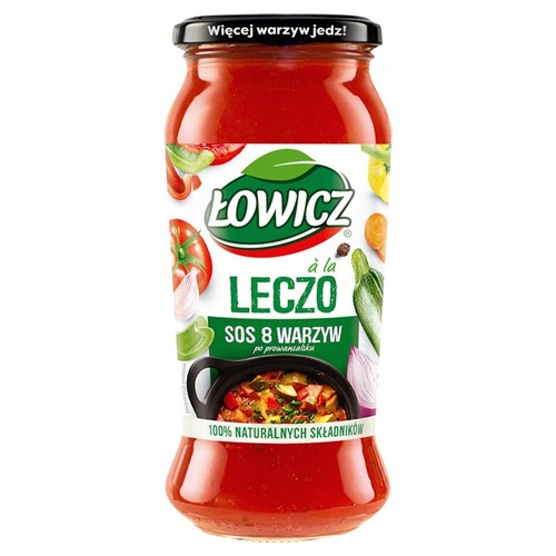 Czerwony sos Łowicz à la Leczo z 8 warzywami, w szklanym słoiku z czarną zakrętką.