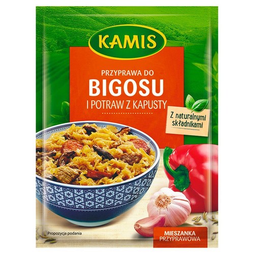 Saszetka przyprawy Kamis przeznaczonej do bigosu i innych potraw z kapusty. Etykieta przedstawia miskę z gotowym bigosem, czerwoną paprykę i główkę czosnku. Informacja "Z naturalnymi składnikami".