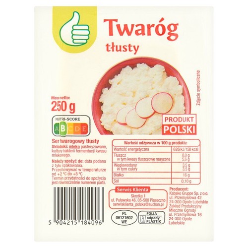 Białe opakowanie twarogu tłustego, 250 gramów. Widoczny napis 'Produkt Polski' i symboliczne zdjęcie twarogu z rzodkiewkami.