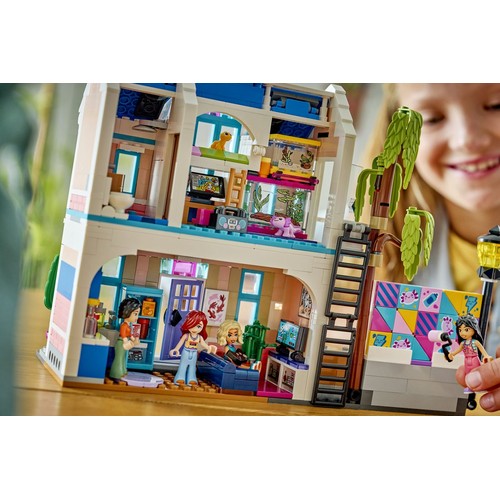 Zestaw konstrukcyjny Friends Dom rodzinny Liann 42687 LEGO 1 sztuka