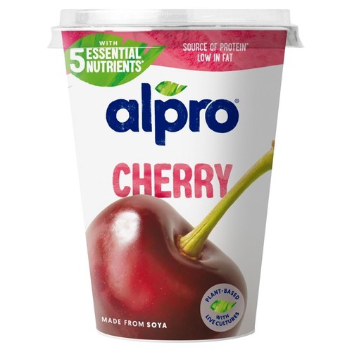 Kubek Alpro Cherry, roślinny deser sojowy. Z 5 niezbędnymi składnikami odżywczymi, bogaty w białko, niskotłuszczowy.