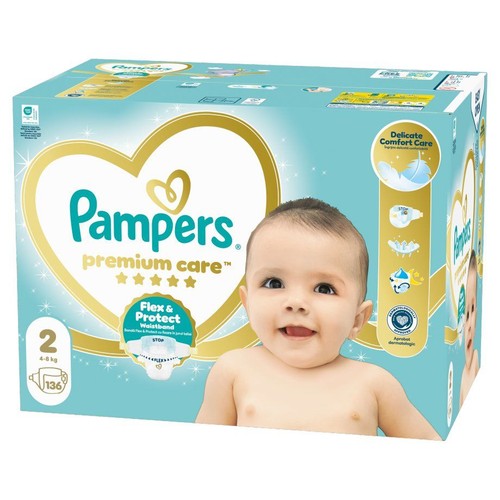 Opakowanie pieluszek Pampers Premium Care, rozmiar 2, dla dzieci 4-8 kg, zawiera 136 sztuk. Złote logo i grafika uśmiechniętego niemowlęcia.