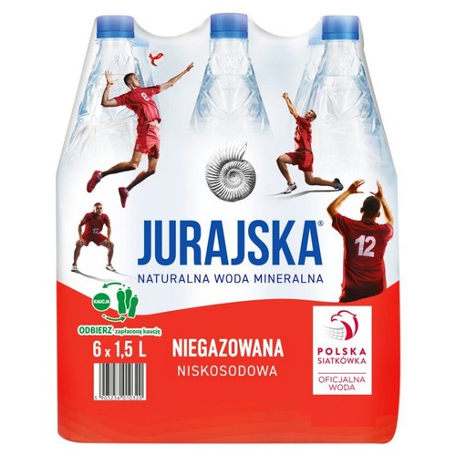 Zgrzewka sześciu butelek Jurajskiej Naturalnej Wody Mineralnej, niegazowanej i niskosodowej. Każda butelka zawiera 1,5 litra. Na opakowaniu grafiki siatkarzy w czerwonych strojach, skamielina amonitu oraz logo "Polska Siatkówka Oficjalna Woda".