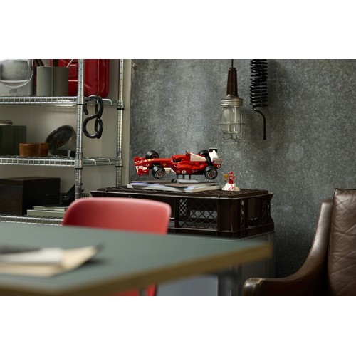 Icons Ferrari F2004 i Michael Schumacher 11375, model bolidu LEGO 1 sztuka